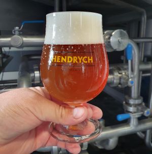 Nová limitka v sudech: H12 Session IPA